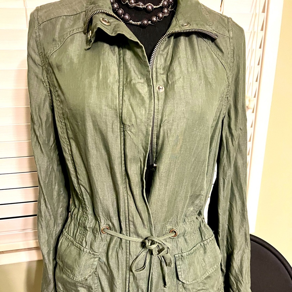 Thin cinched waist jacket